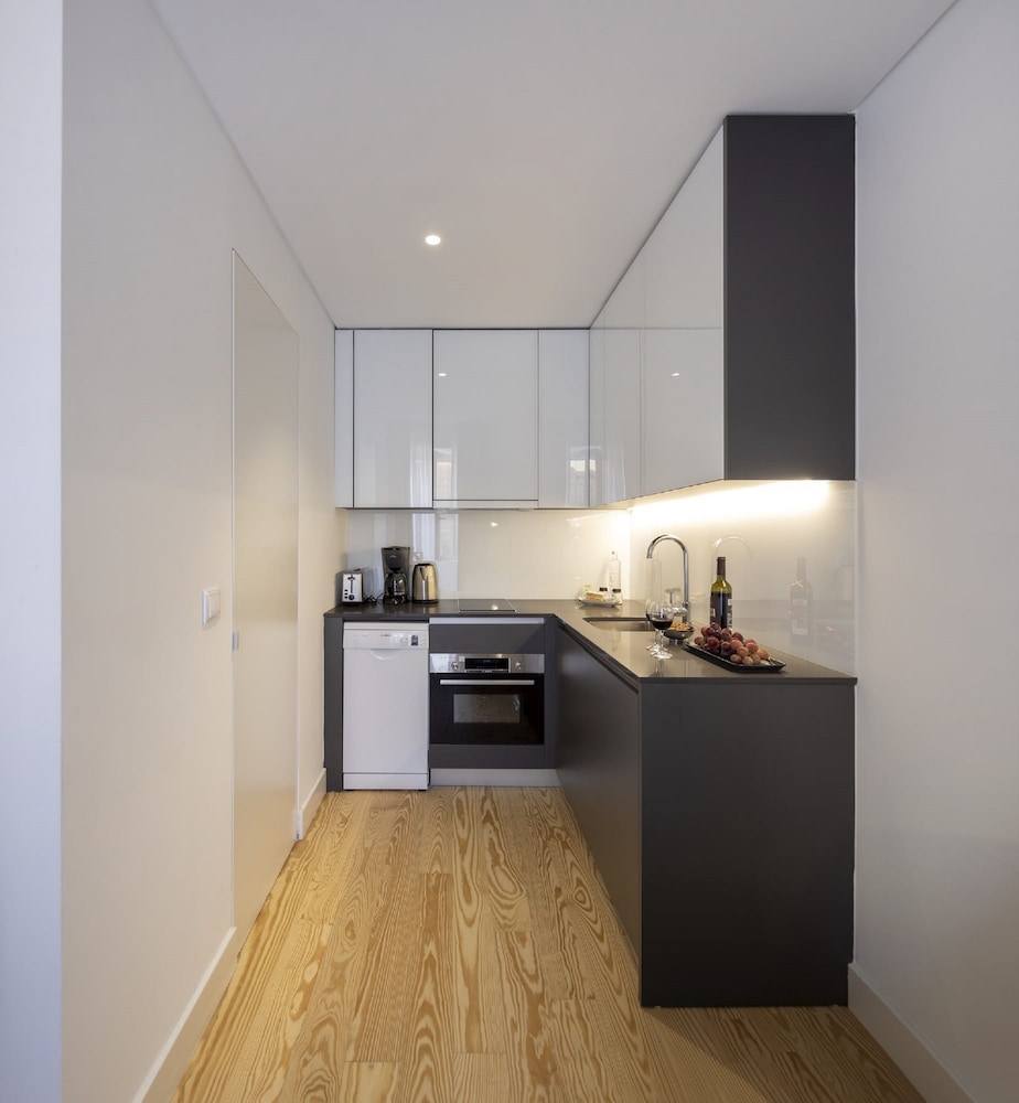 Lisbon Serviced Apartments Santos 6/50