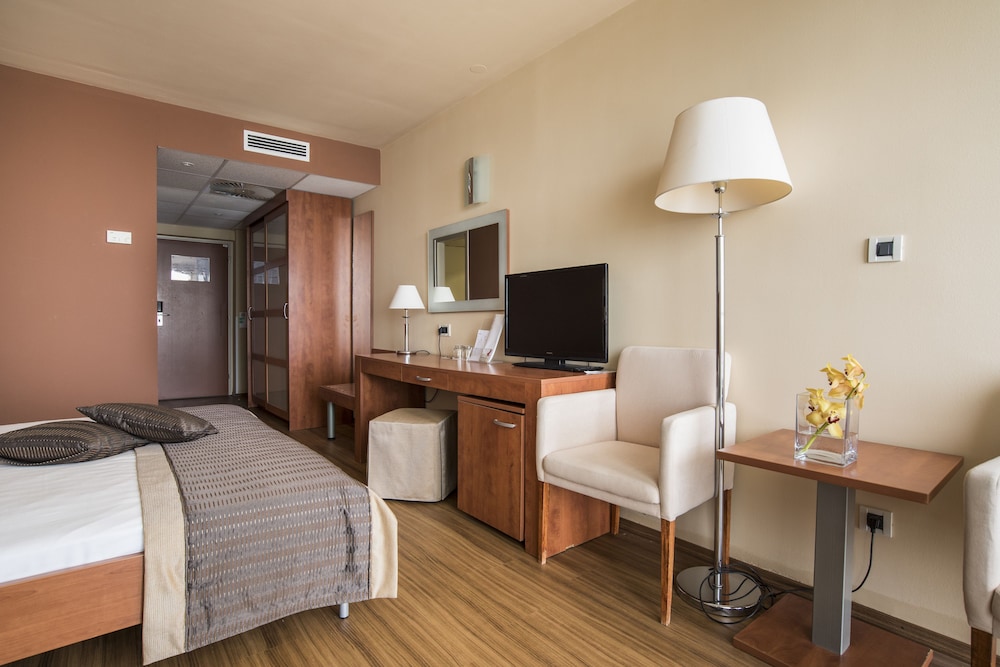 Premium, Double Bed, Sea Side, Balcony