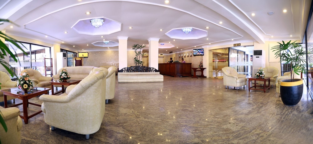 Hotel Sapphire 9/48