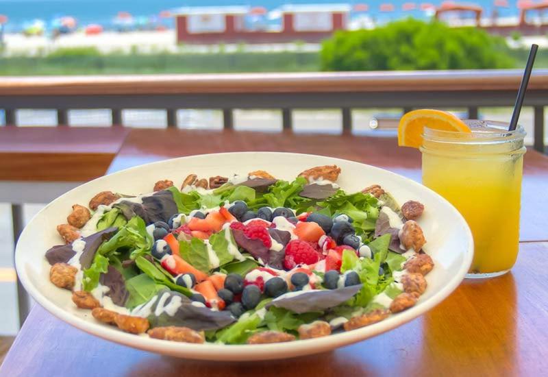 The Montreal Beach Resort 24/50