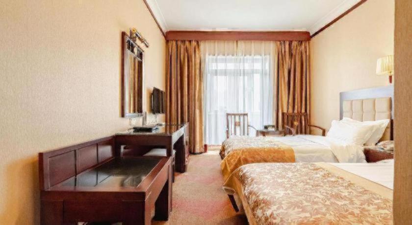 Hualian Hotel 21/50