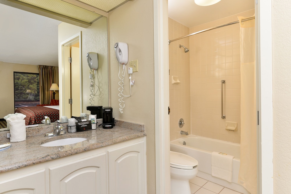 Quality Inn At the Mall - Valdosta 25/40