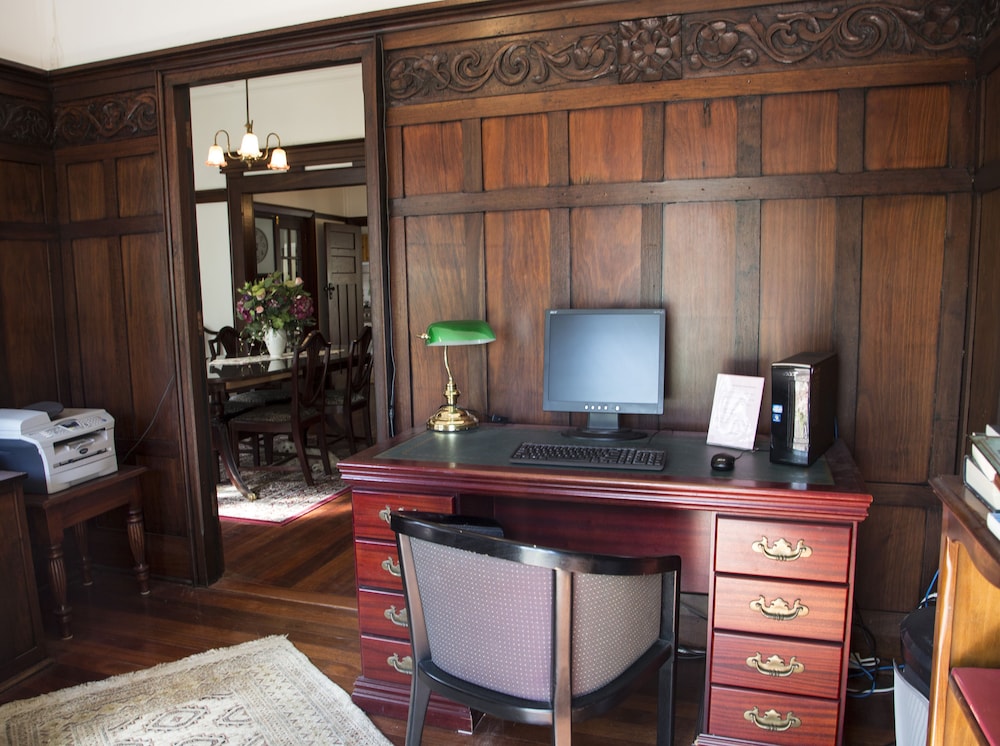 Rosebridge House Bed & Breakfast 32/50