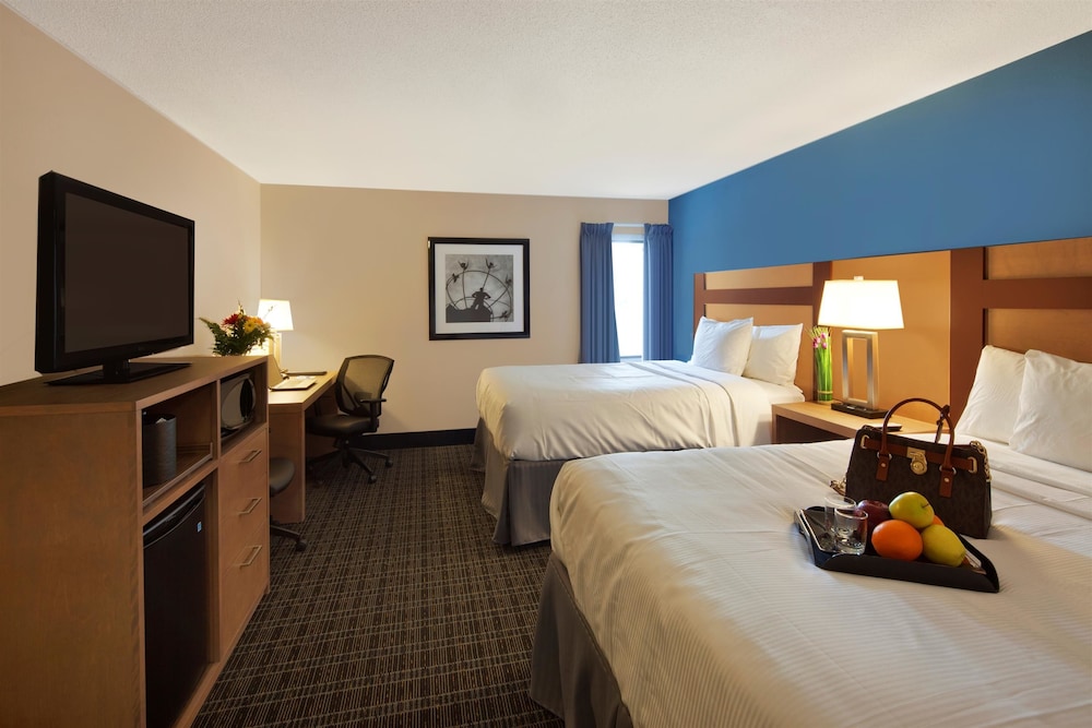 ROOM, 2 QUEEN BEDS, KITCHENETTE