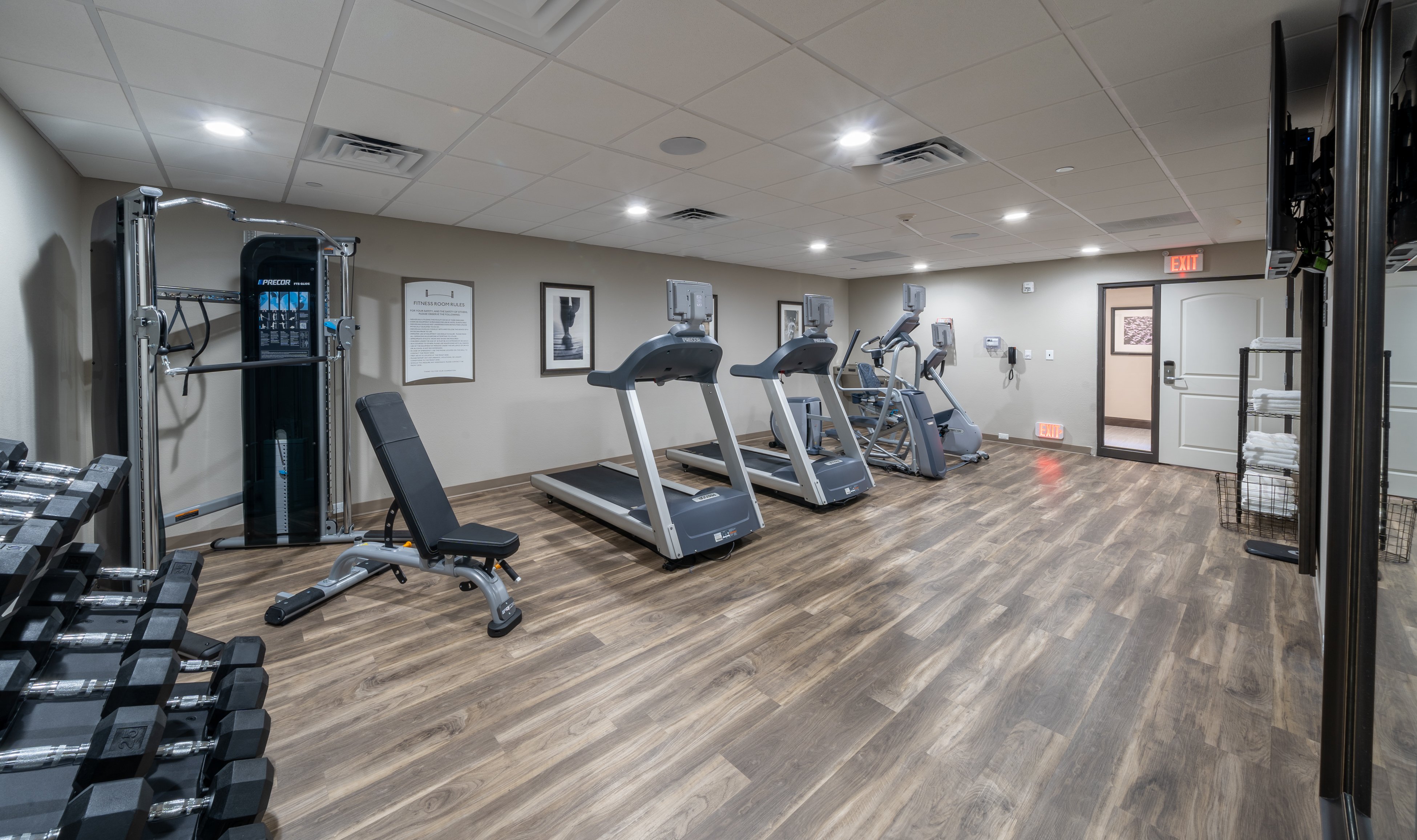 Staybridge Suites Houston East - Baytown 37/76