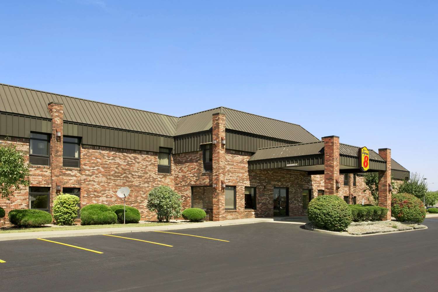 Super 8 by Wyndham Columbia City 17/19