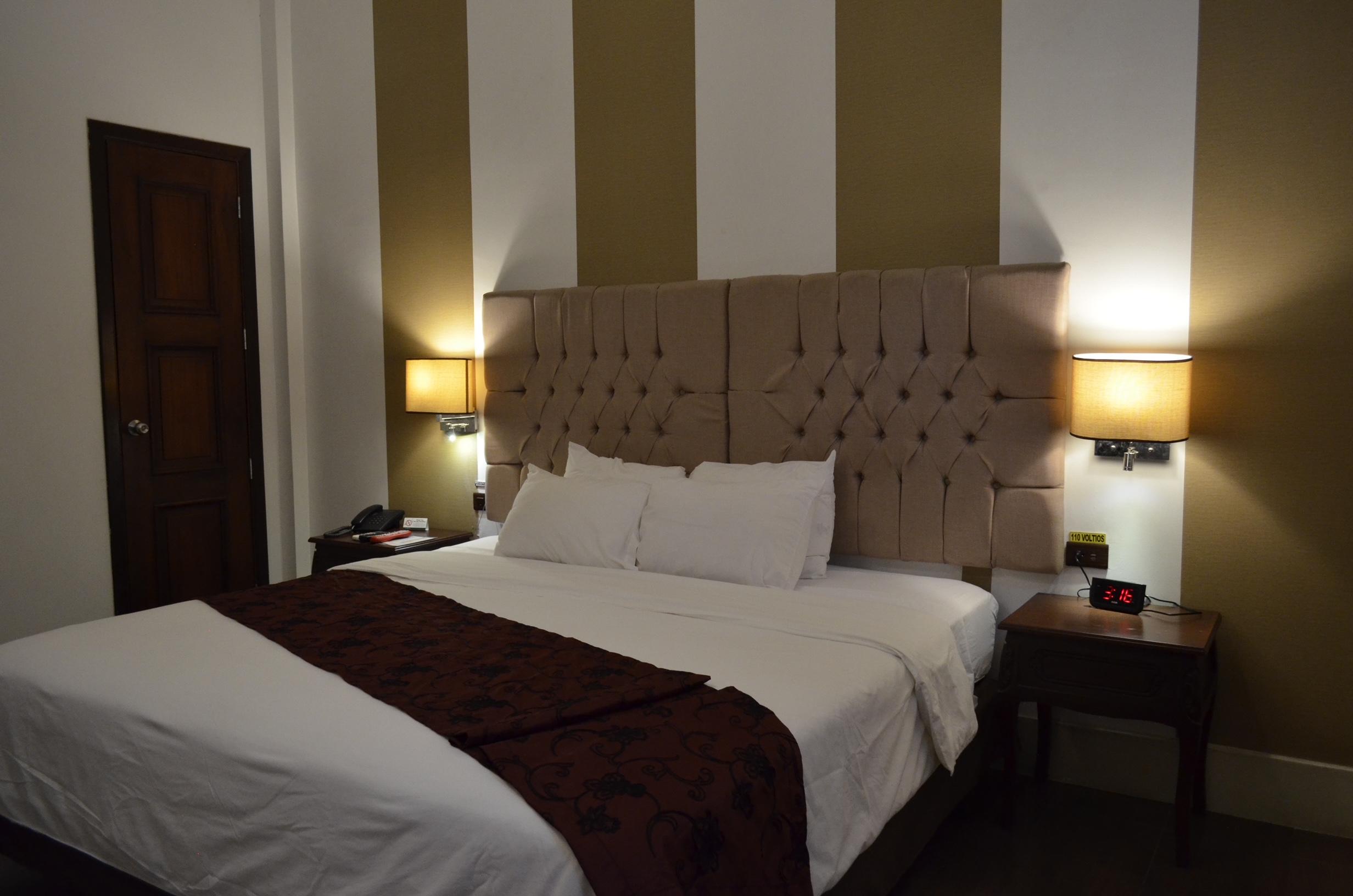 Presidential, Suite, Street View