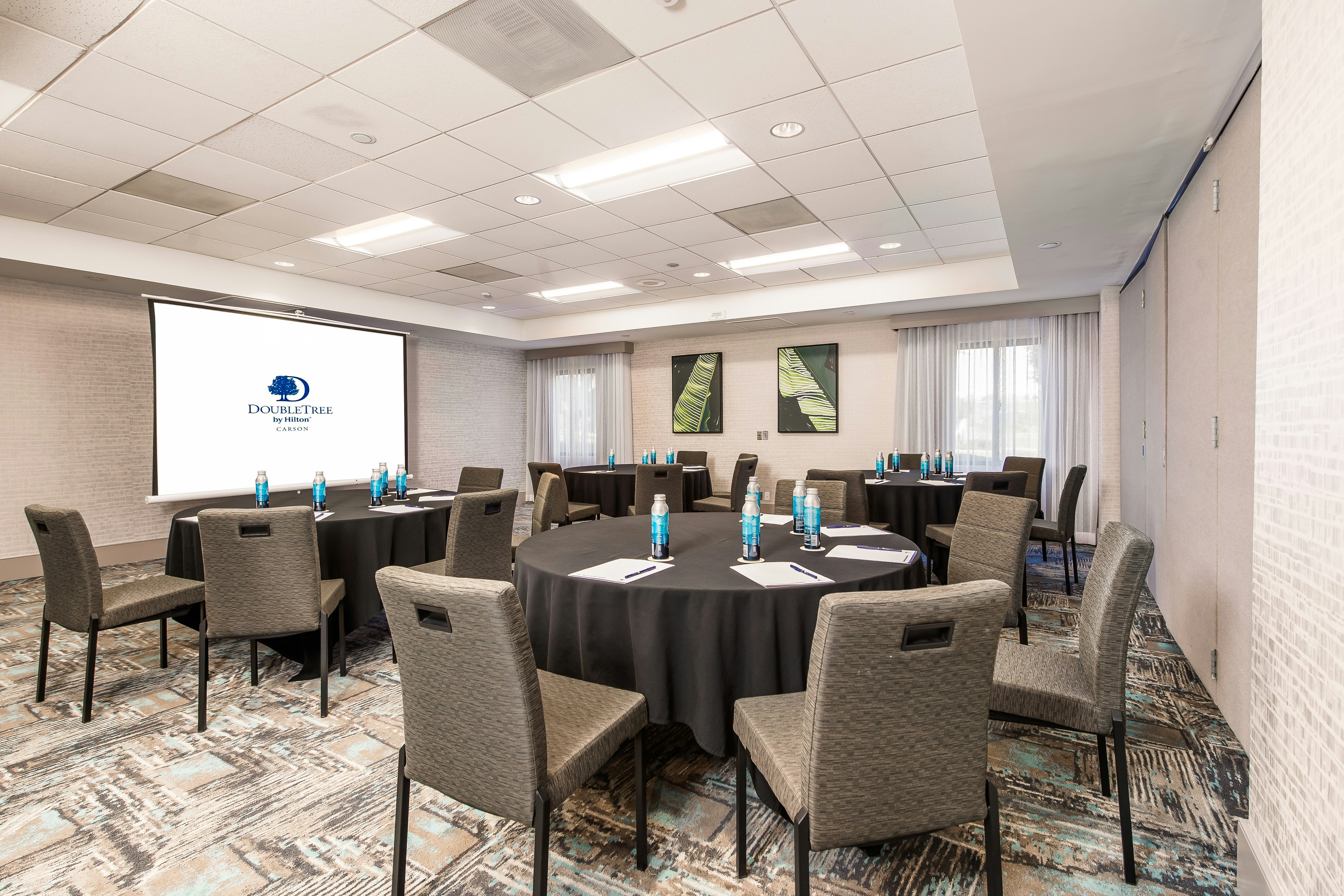 DoubleTree by Hilton Hotel Carson CA 77/84