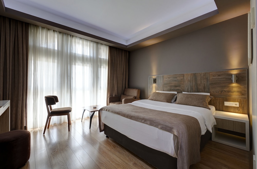 Arus Hotel 15/62