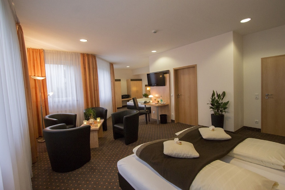 Hotel Am Freischuetz 24/50