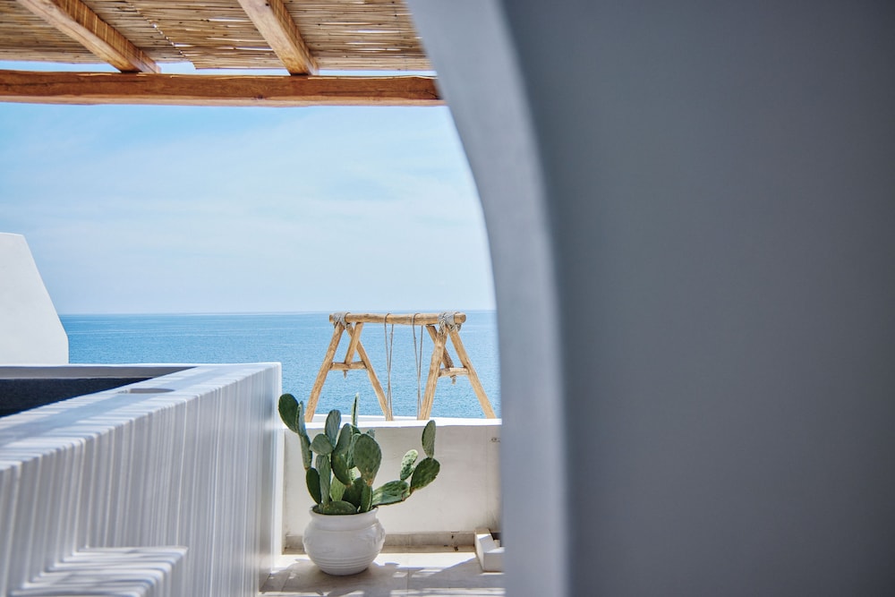 Chrysalis Boutique Hotel 24/50