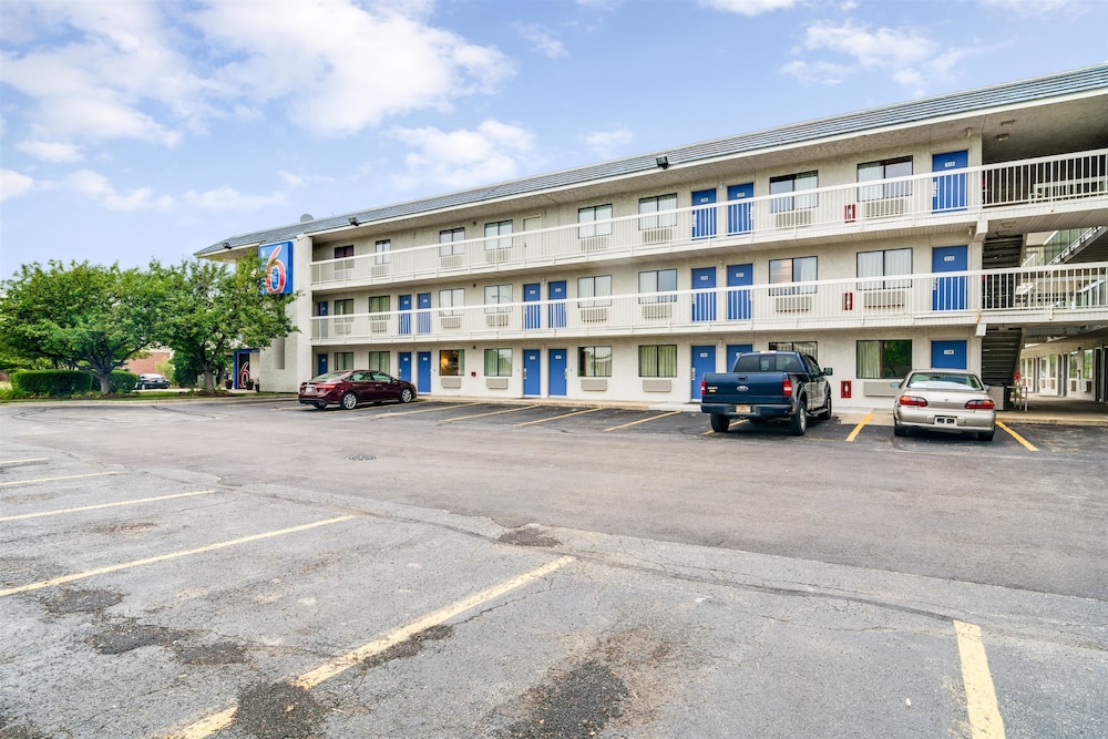 Motel6 Rolling Meadows, IL - Chicago Northwest 59/69