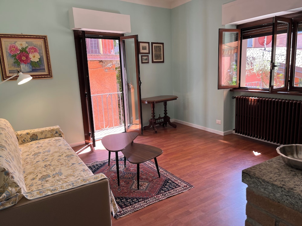 Miralago B&B And Apartments 29/37
