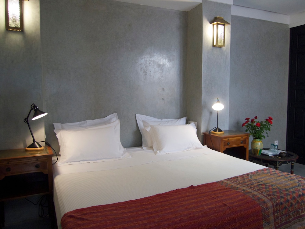 Riad 72 14/76