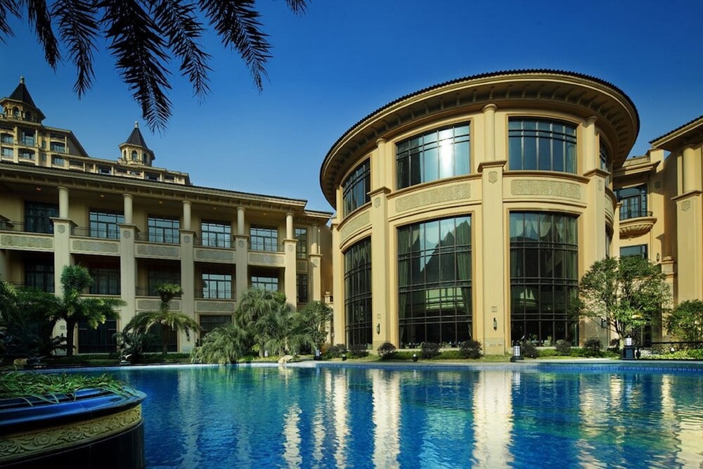 Chateau Star River Minghang Shanghai 40/44