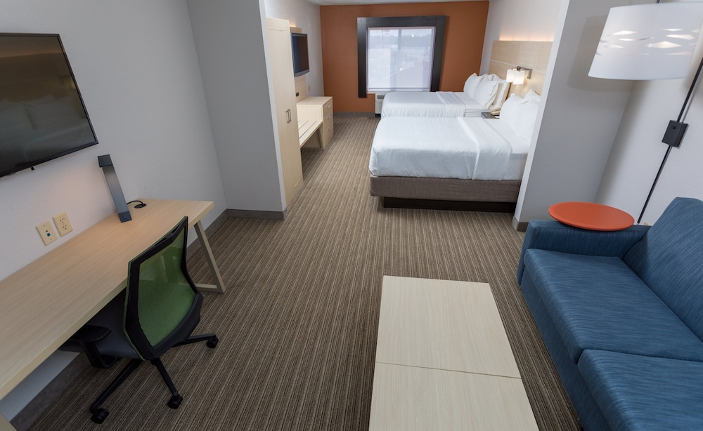HOLIDAY INN EXPRESS HOTEL SUITES ATHENS 25/61