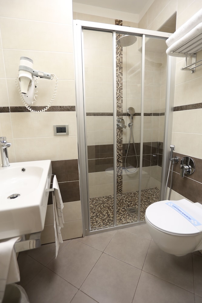 Hotel Piacenza 28/47