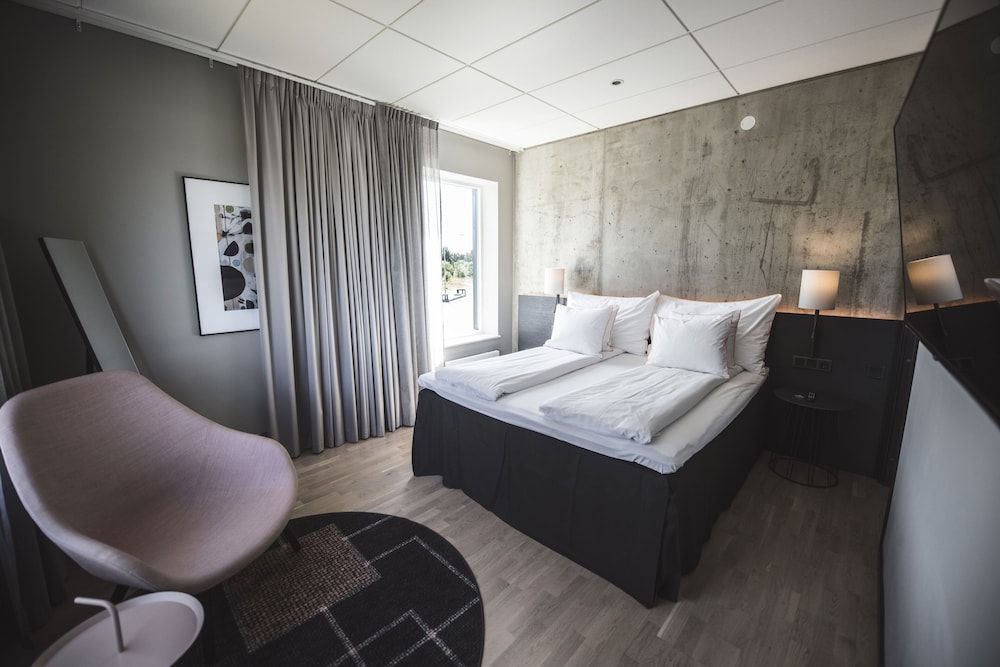 Froso Park Hotel 5/44