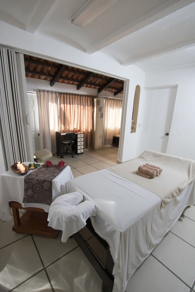 Decameron Los Cocos Guayabitos Ramada All Inclusive Resort 15/49