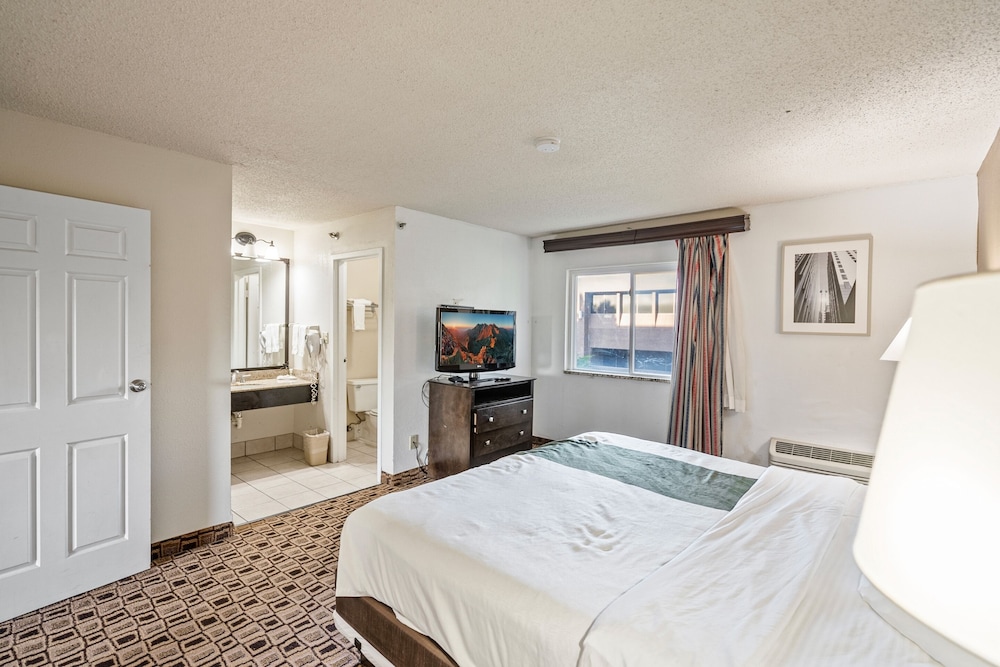 Coratel Suites 6/21