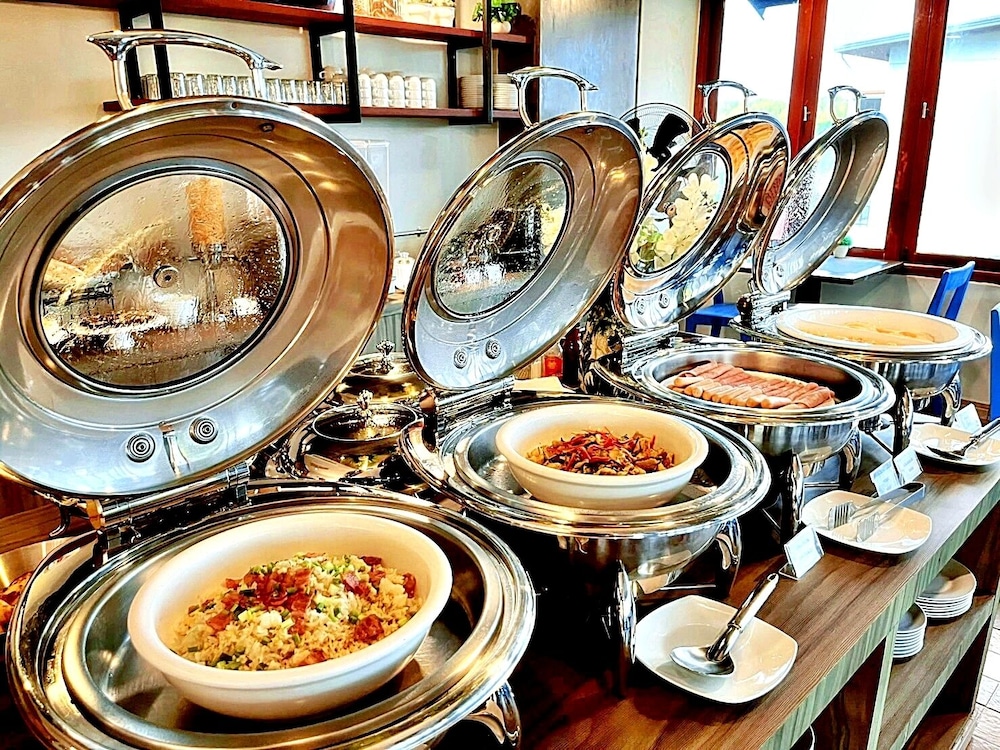 The Sixteenth Naiyang Beach Hotel 36/50