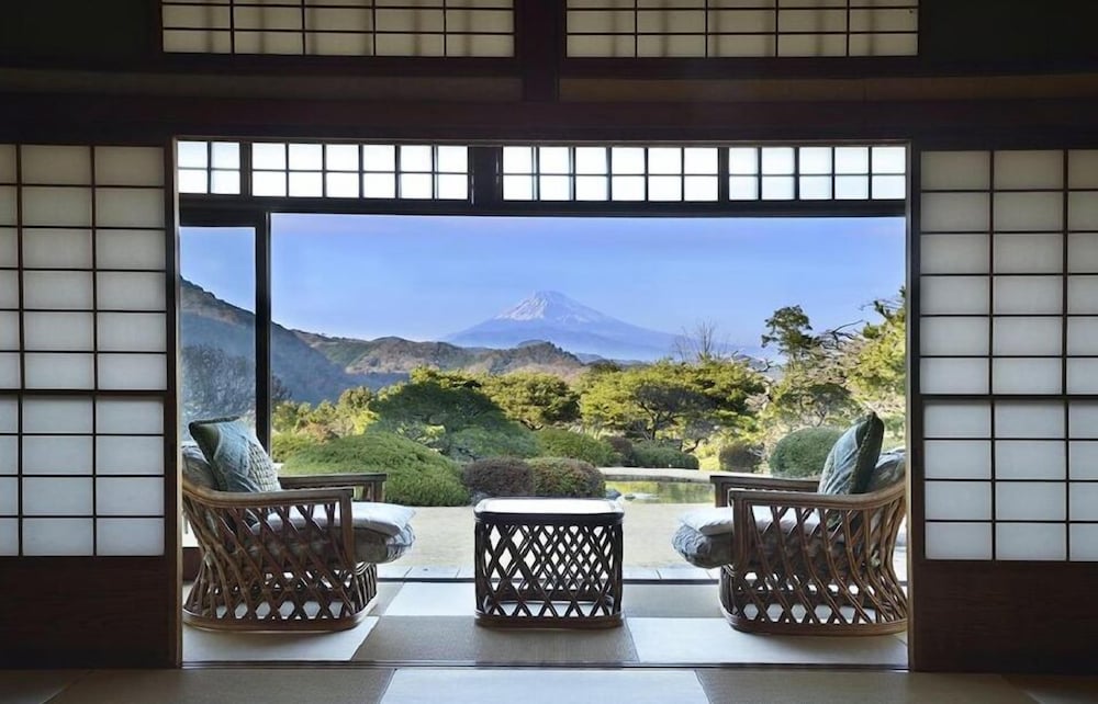 OHITO HOTEL 4/48