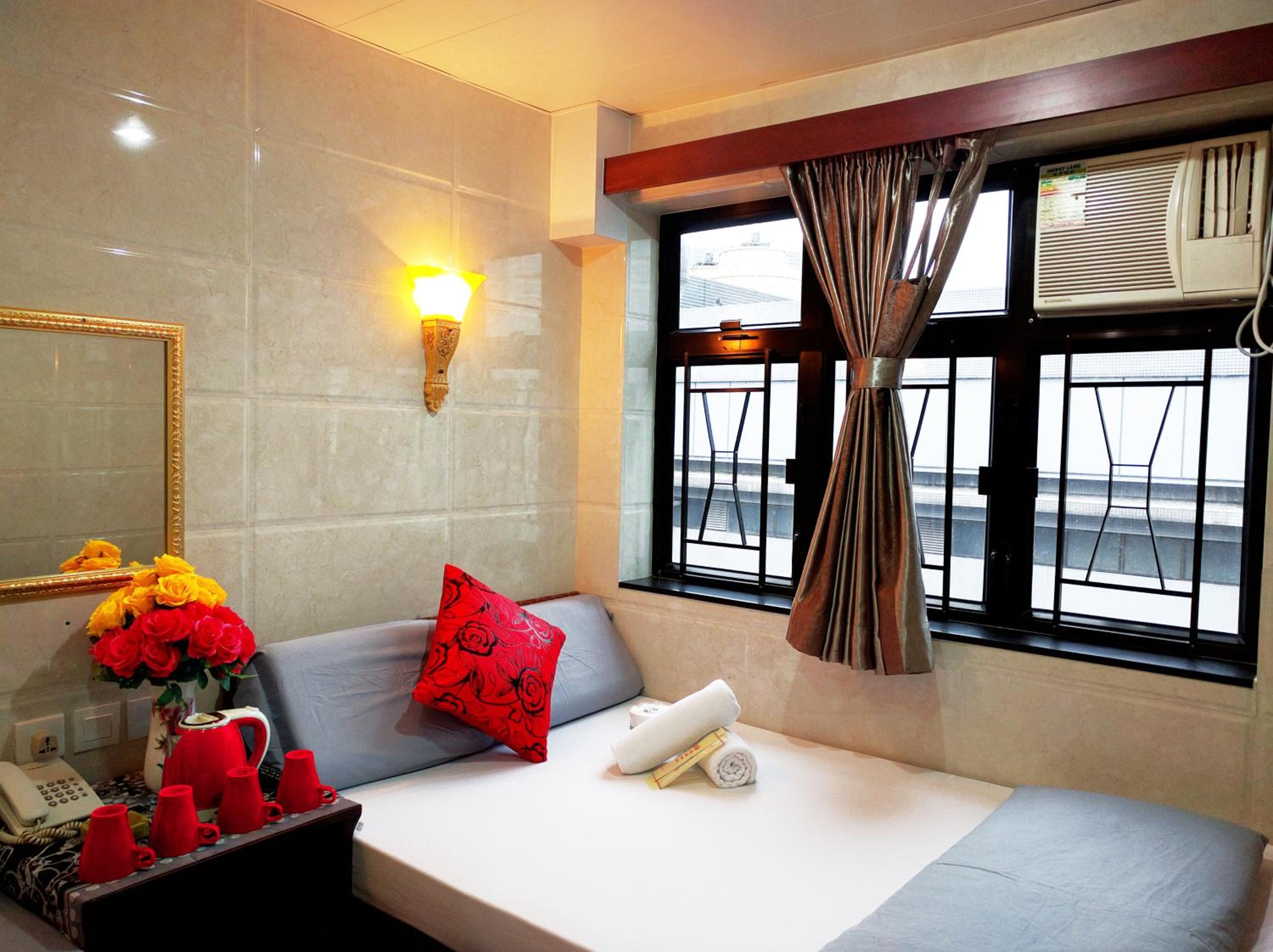 ROOM, SINGLE, SINGLE BED
