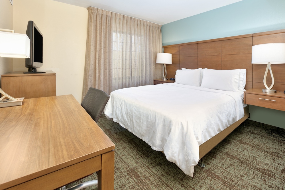 Staybridge Suites Corning 21/66