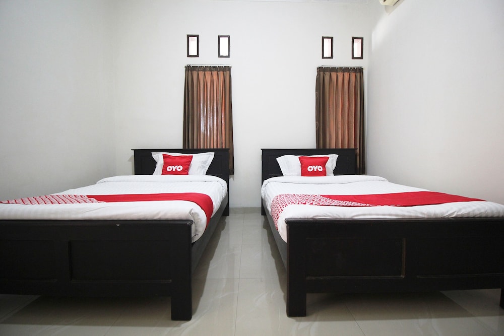 OYO 1547 Wisma Ray Syariah 6/31