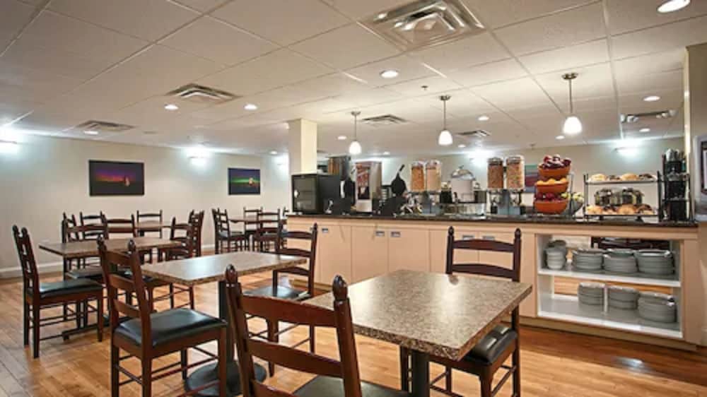 Charlottetown Inn & Conference Centre 49/61
