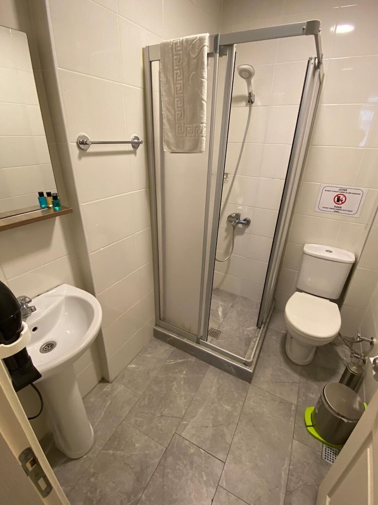 Puffin Hostel 23/30