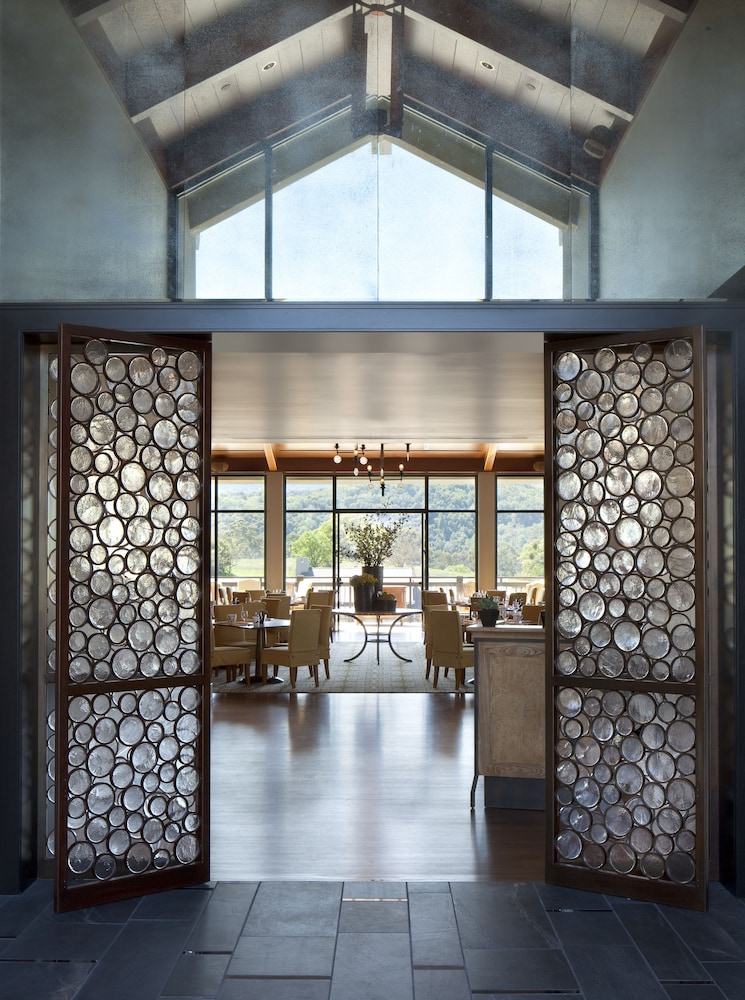 Rosewood Sand Hill 28/84