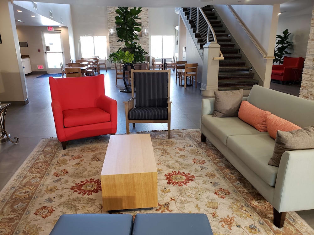 Spark by Hilton Redlands 25/40