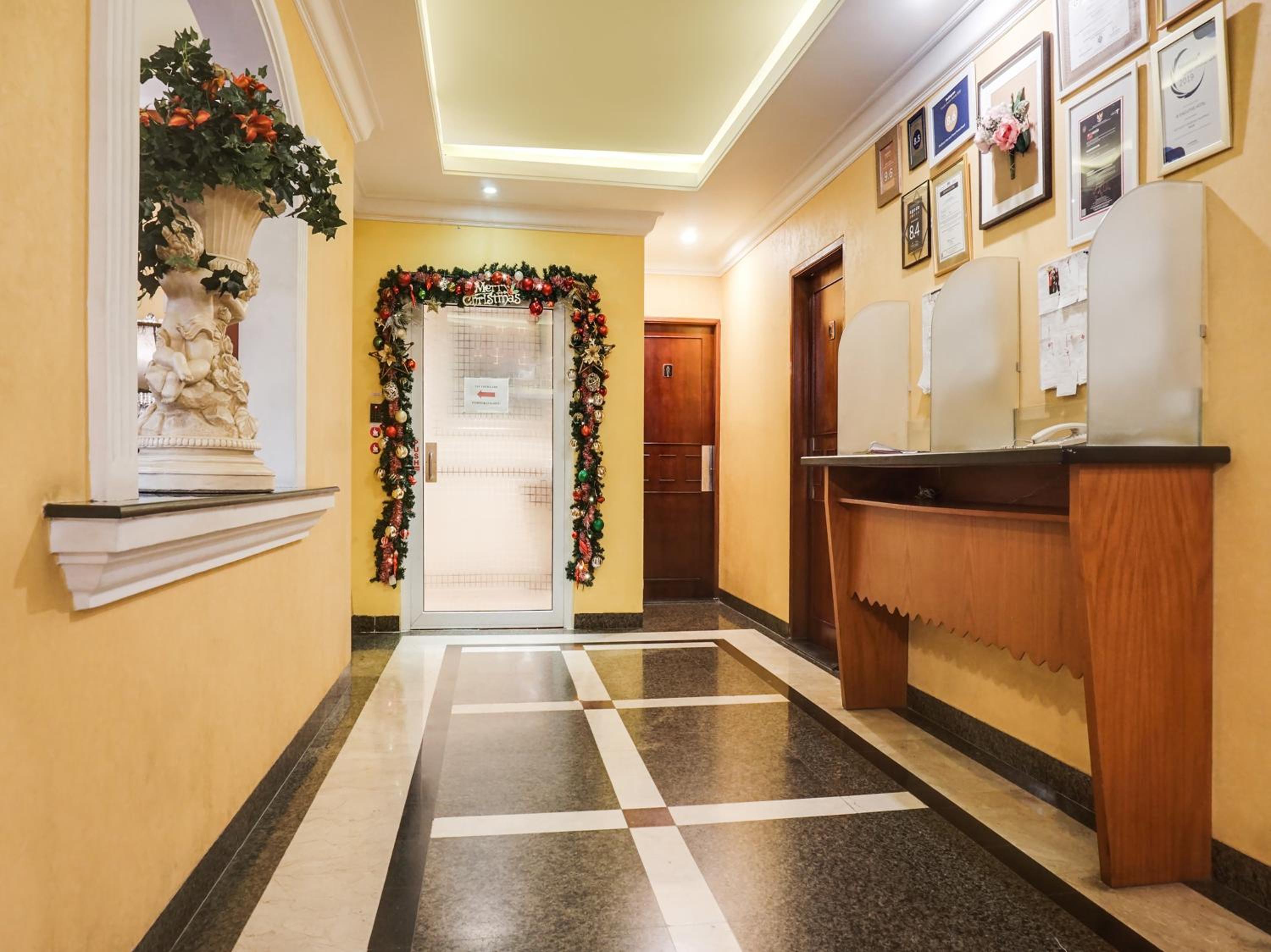 BI Executive Hotel 11/51