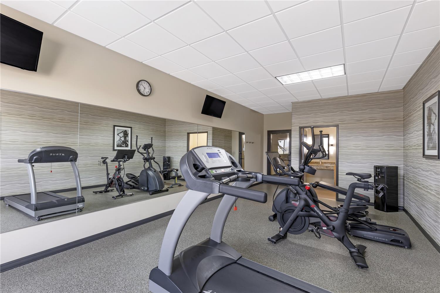 Best Western Plus Havre Inn & Suites 33/57