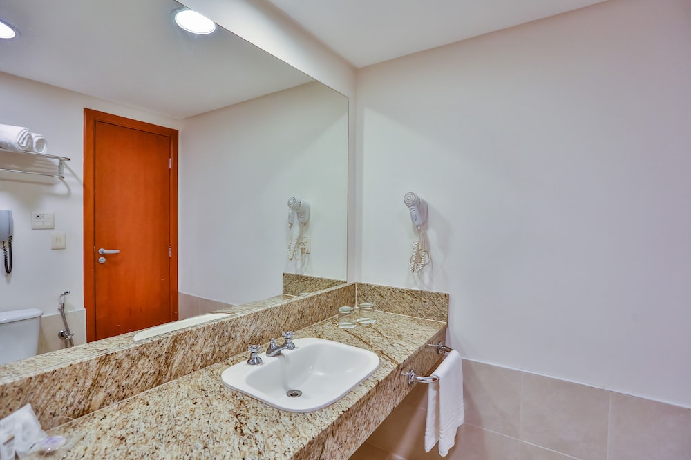 SJ Premium Hotels By Atlantica (ex. Hilton Garden Inn Goiania) 22/85