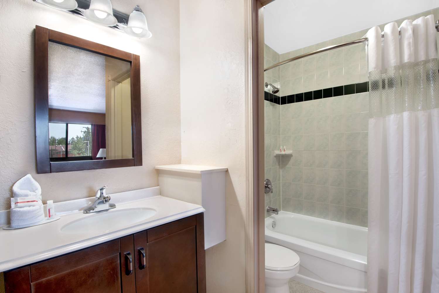 Deer Park Inn Red Deer 4/5