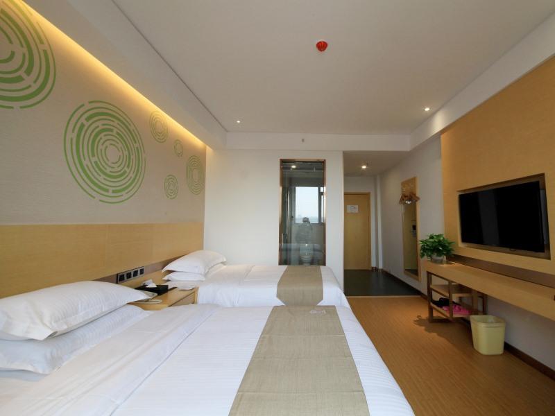 GreenTree Inn Zhengzhou Gongyi Xinxing Road 7/22