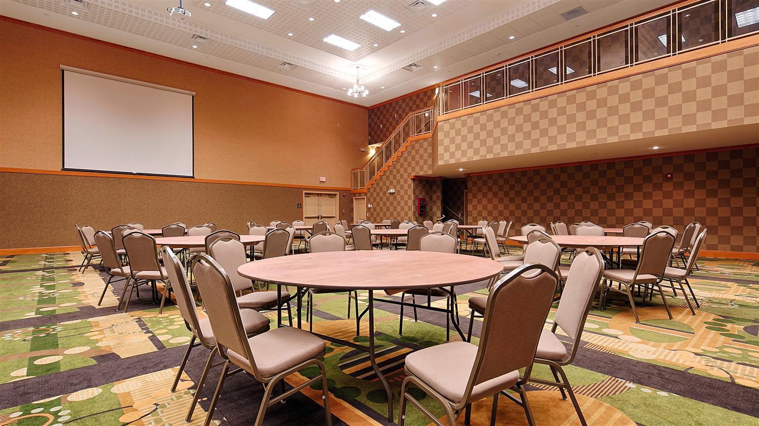 Best Western Plus Rose City Conference Center Inn 17/22