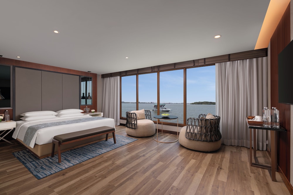 GRAND HYATT KOCHI BOLGATTY 27/71