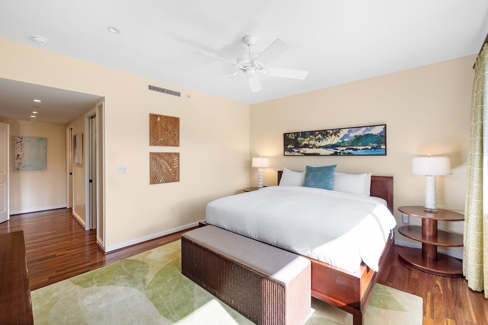 PREMIUM, VILLA, MULTIPLE BEDS, PARTIAL OCEAN VIEW