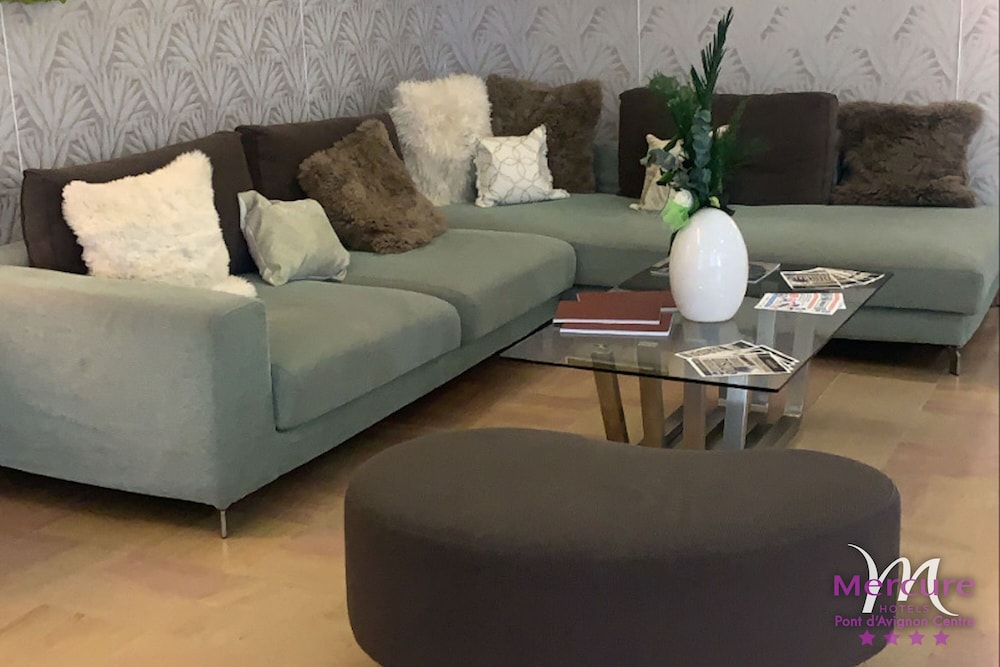 Mercure Pont D'avignon Centre 46/84