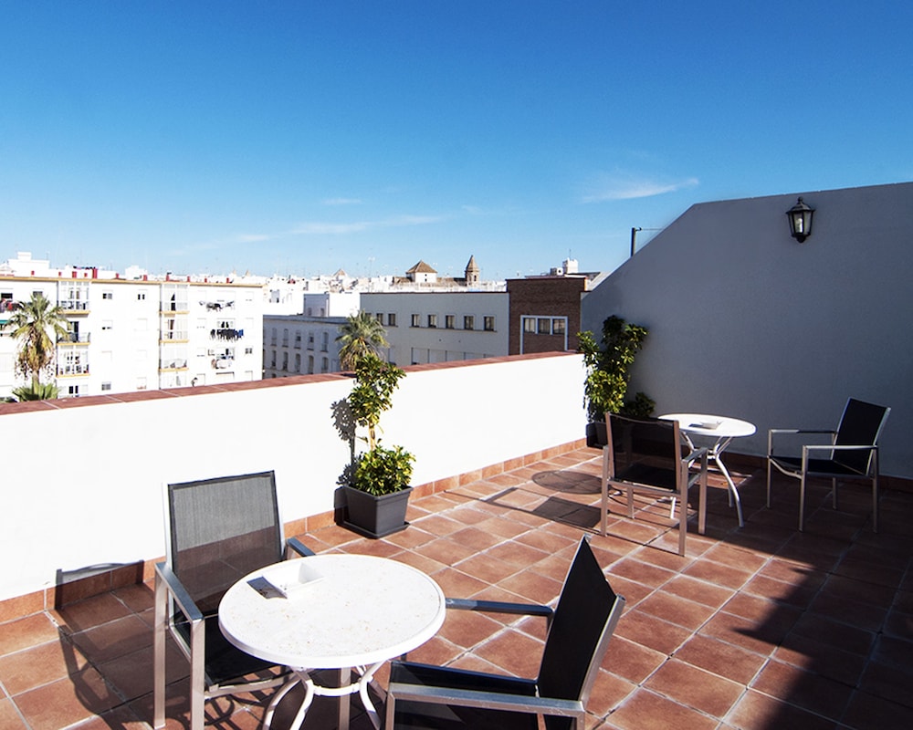 Plaza de La Luz Cadiz 35/50