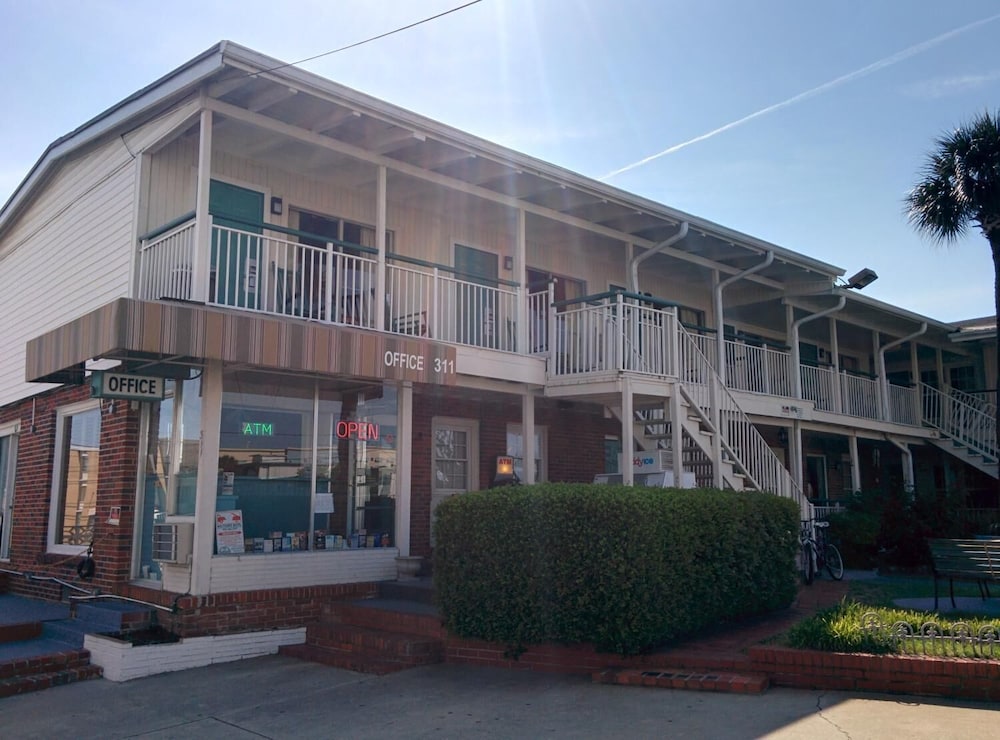 Wayfarer Motel 1/18