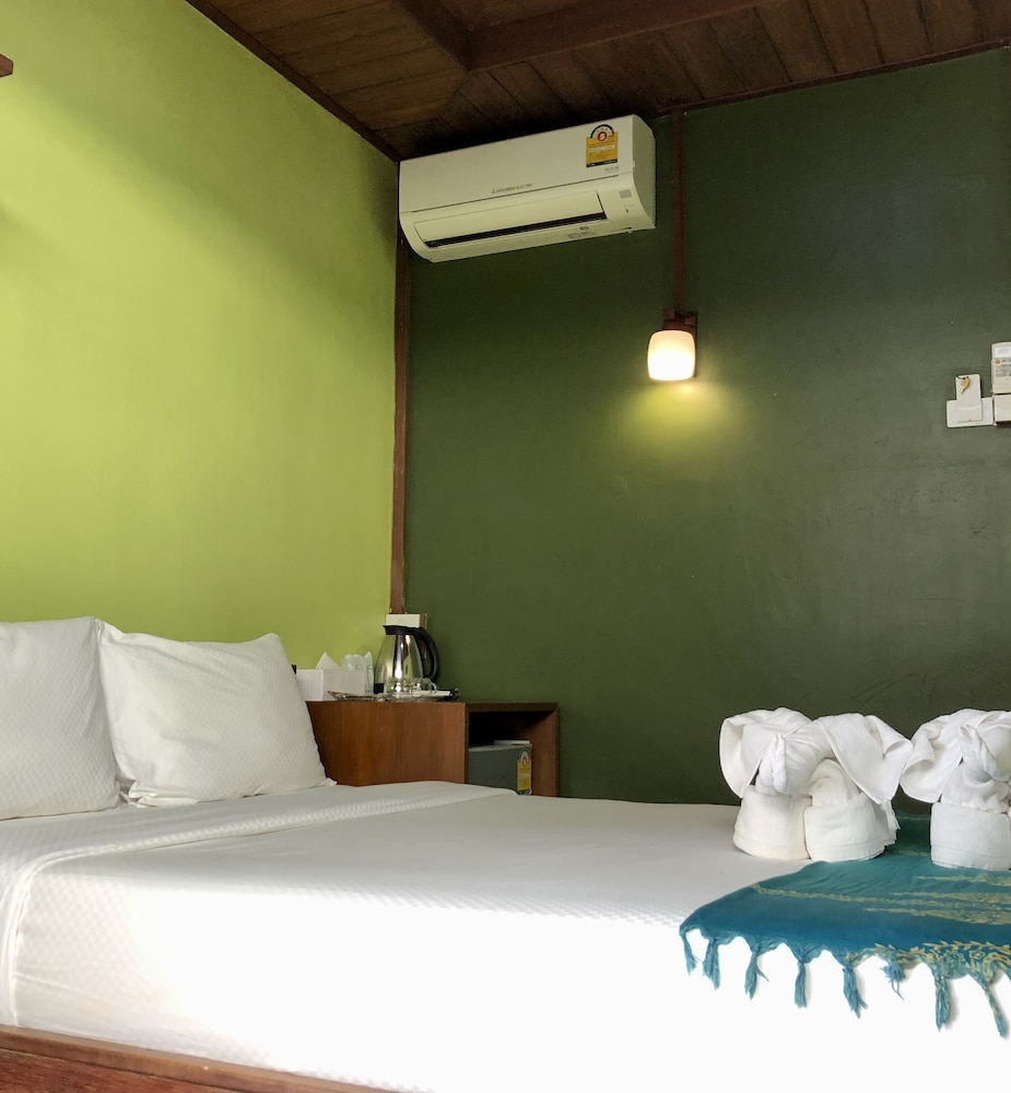 The Noi Guesthouse Koh Lipe 6/26