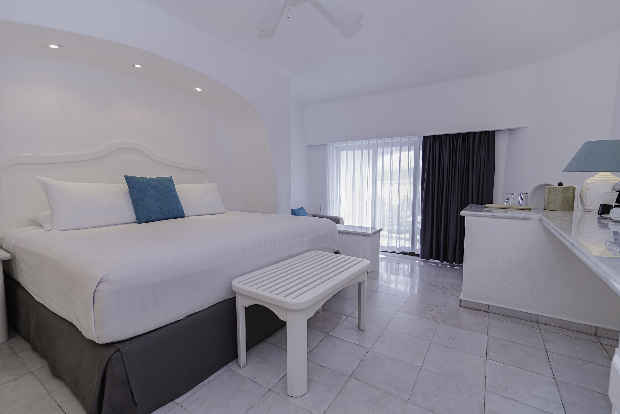 Brisas Beach Club, King Bed
