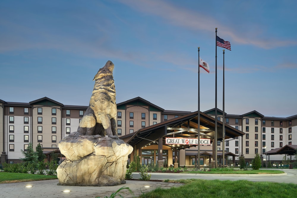 Great Wolf Lodge Manteca 40/49