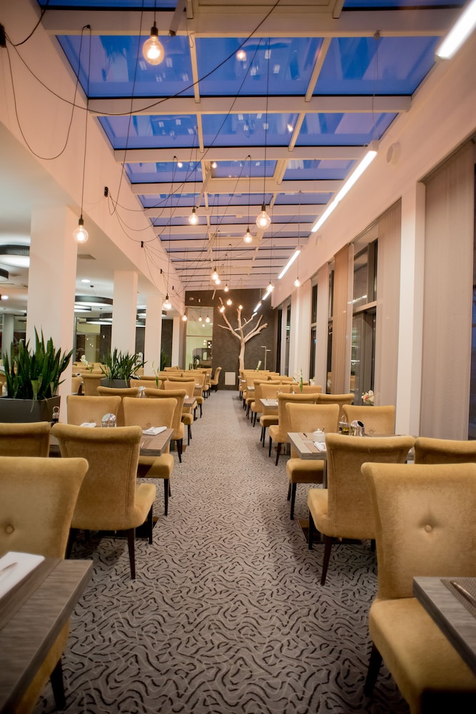Haston City Hotel 3/46