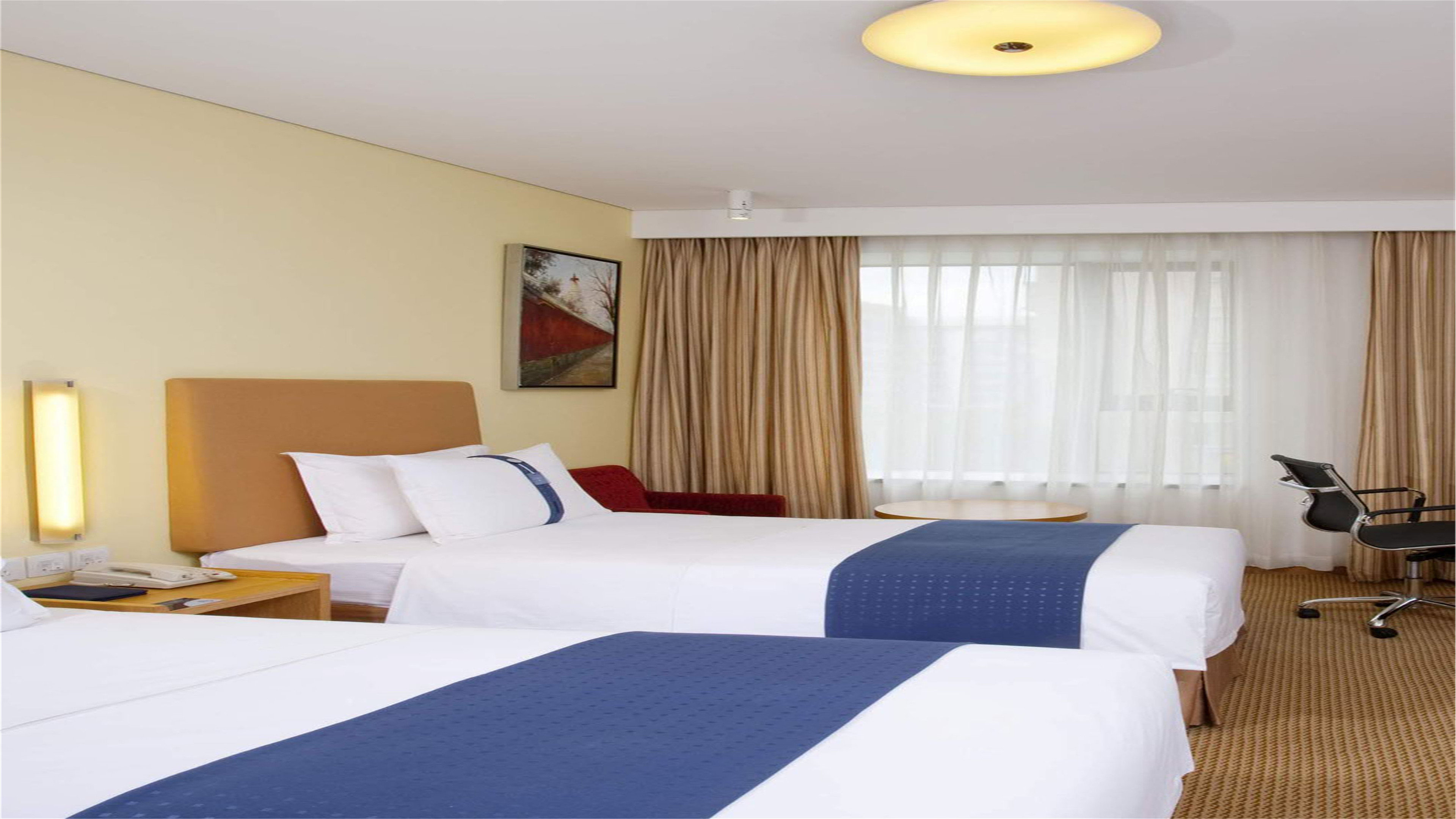 Superior, Twin Beds