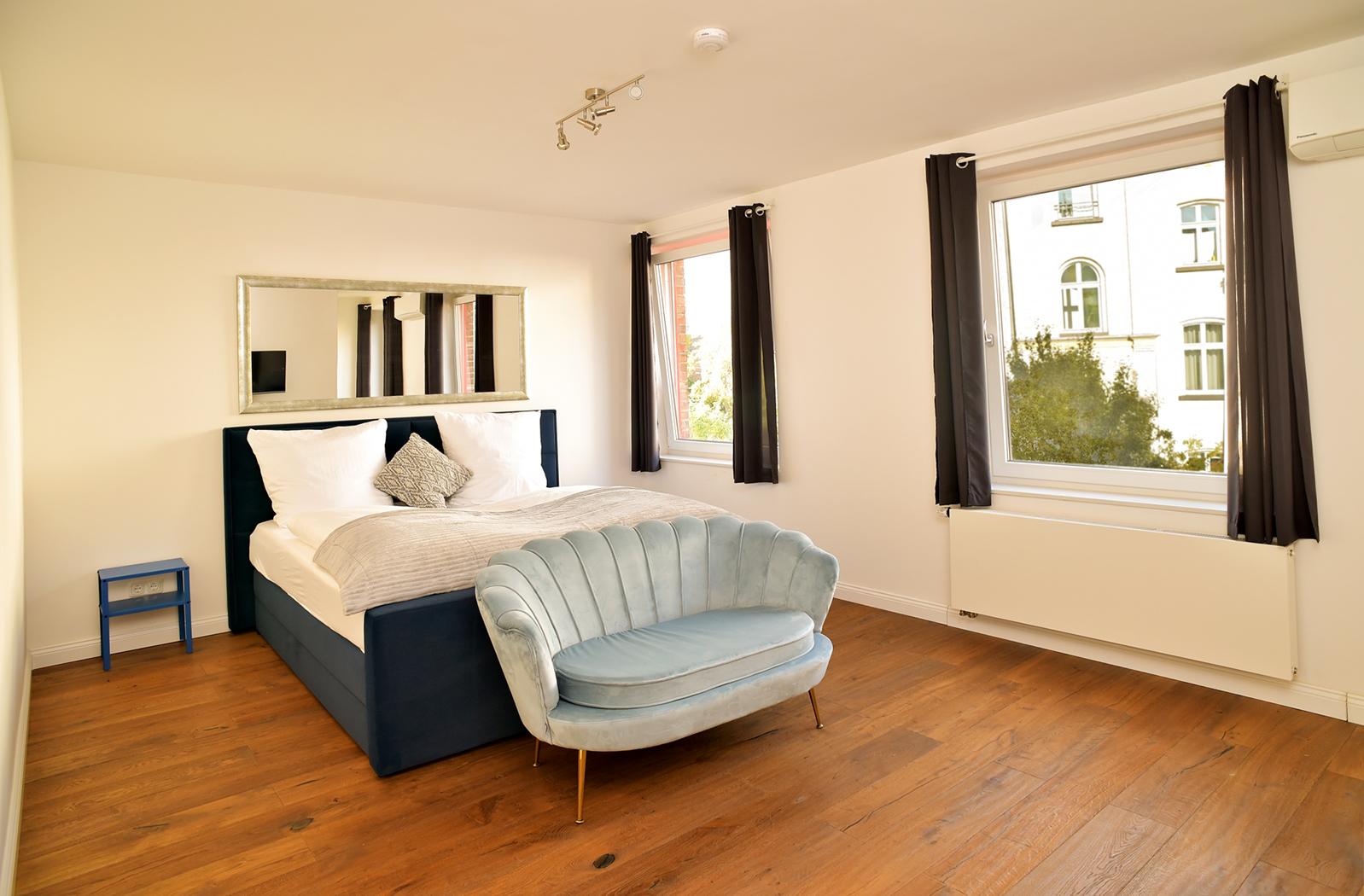 Victoria Boardinghouse 3/10